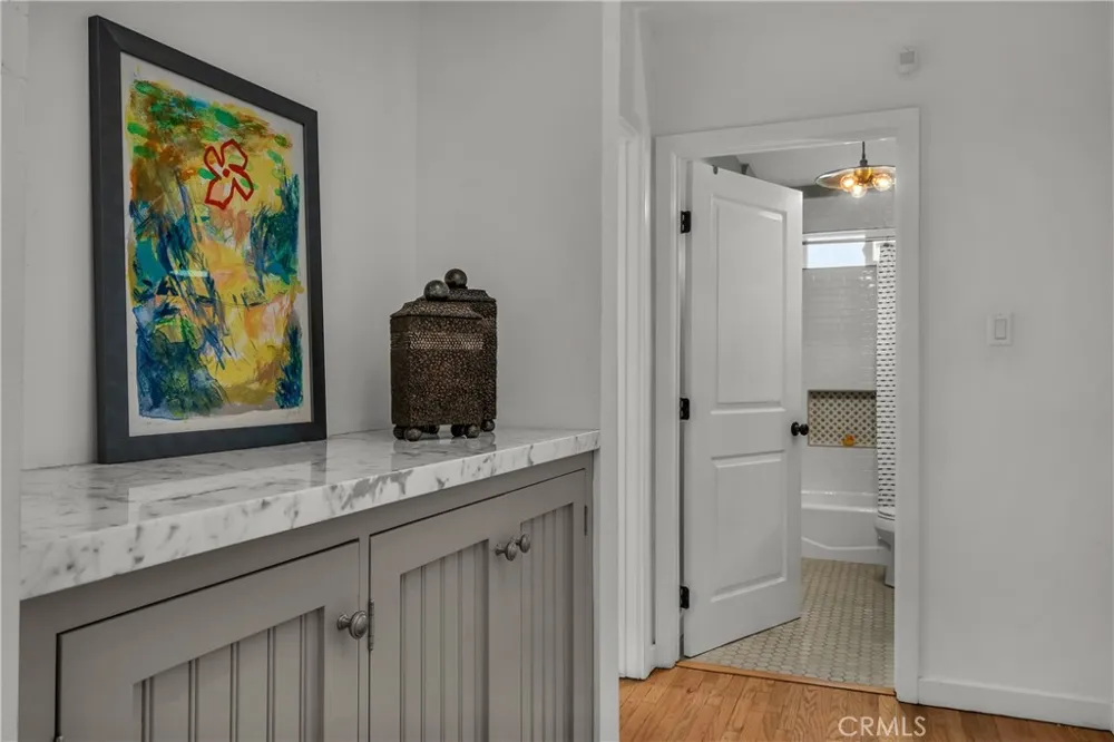 5644 Tobias Avenue Sherman Oaks, CA 91411