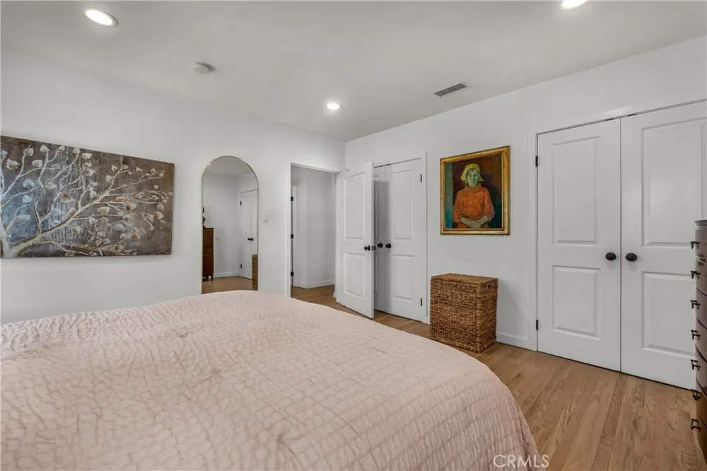 5644 Tobias Avenue Sherman Oaks, CA 91411