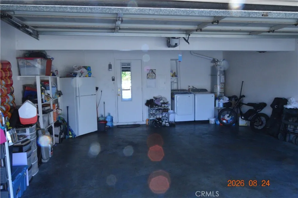 681 Lark Ellen Covina, CA 91722