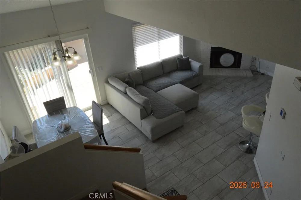 681 Lark Ellen Covina, CA 91722