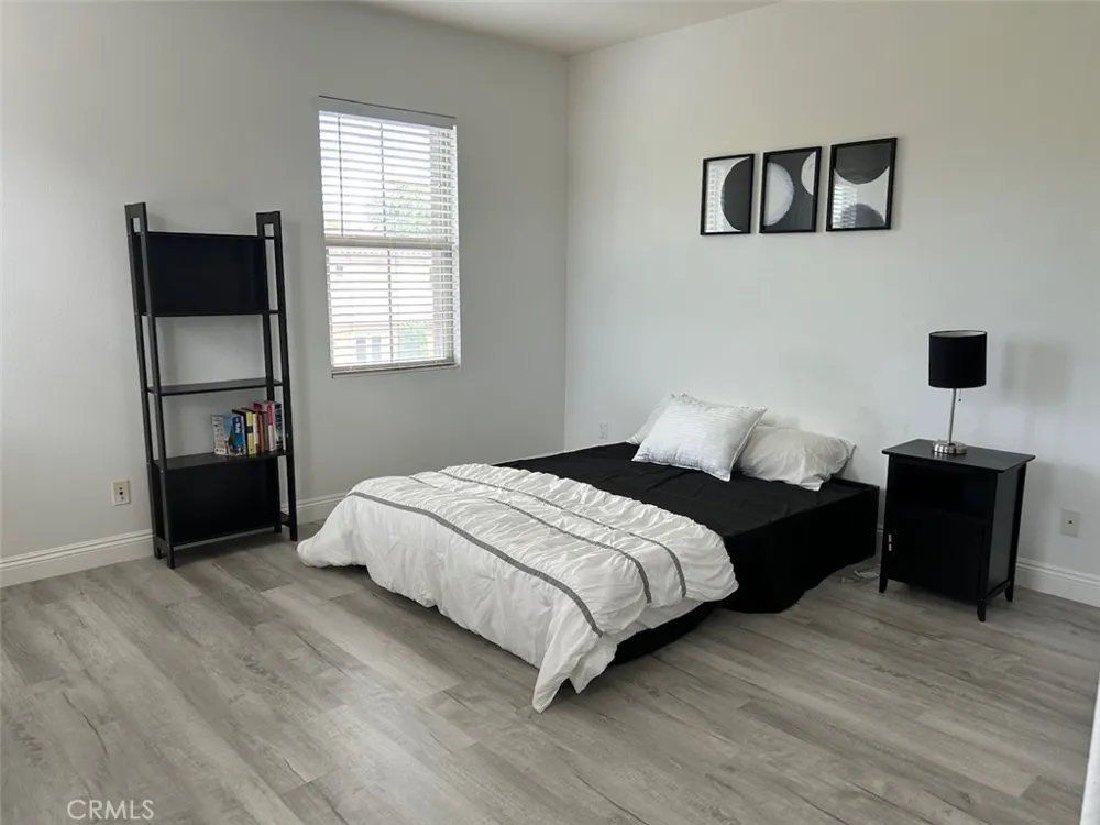 80 Mapleton Irvine, CA 92620