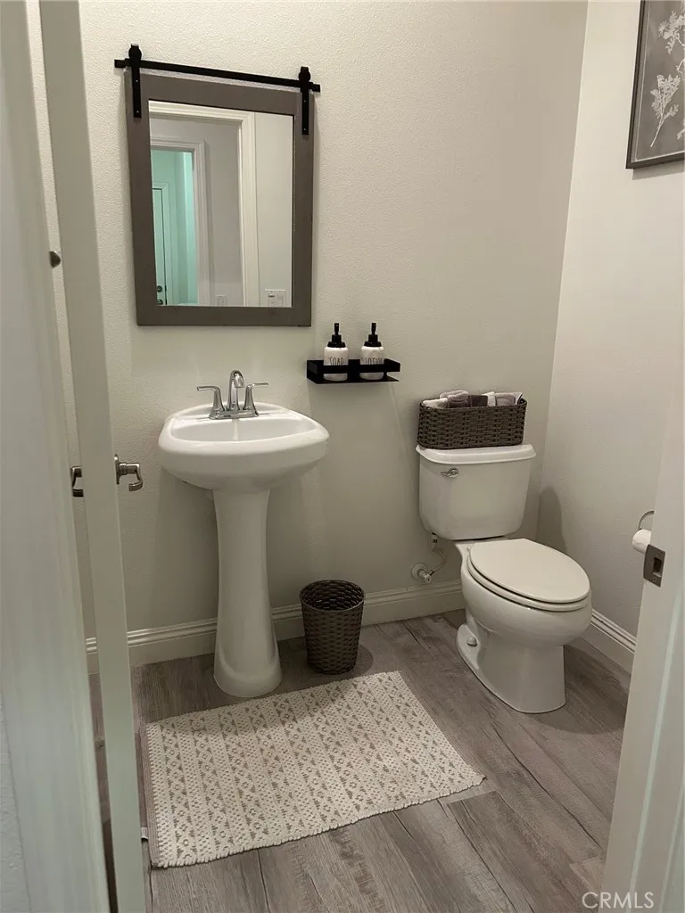 80 Mapleton Irvine, CA 92620