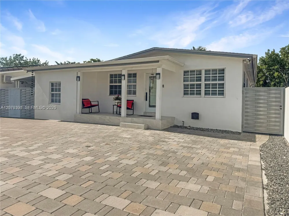 350 W 16th St Hialeah, FL 33010