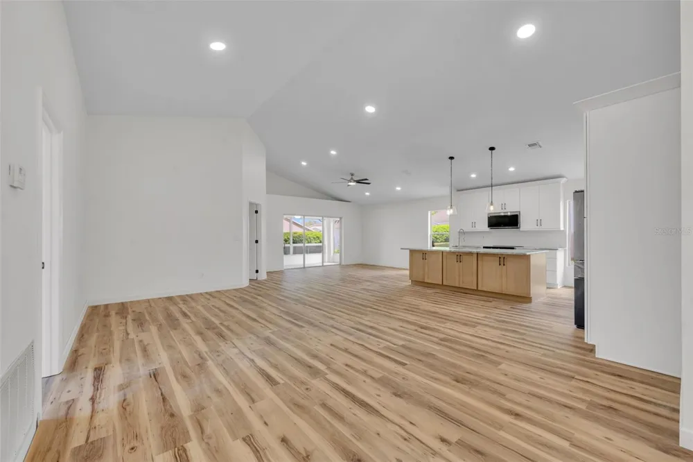 3635 KINGSWOOD COURT Clermont, FL 34711