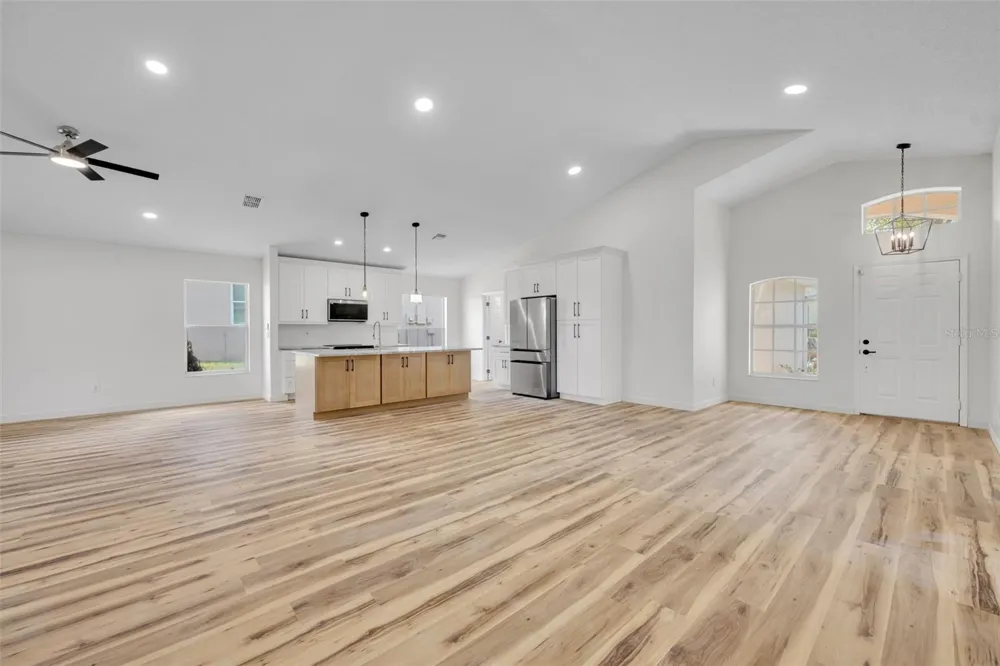 3635 KINGSWOOD COURT Clermont, FL 34711