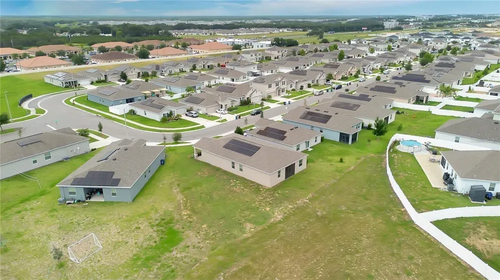 272 TAFT DRIVE Davenport, FL 33837