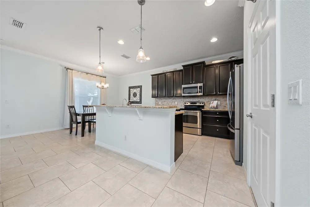 2202 REDMARK LANE Winter Garden, FL 34787
