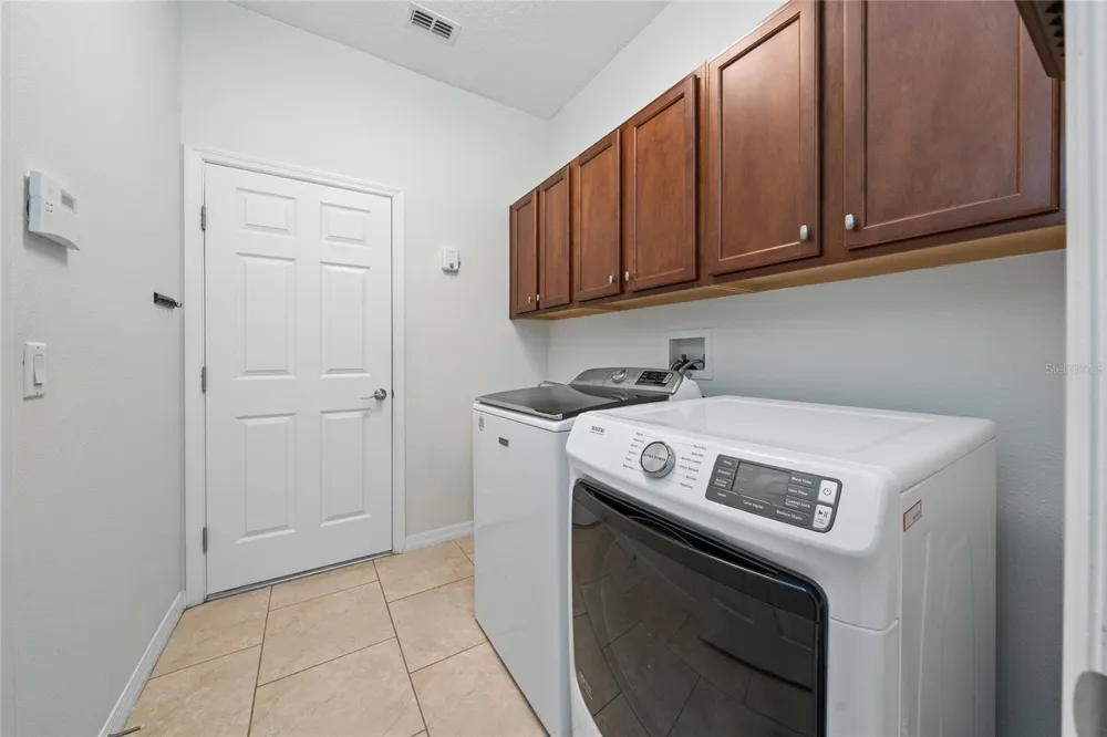 2202 REDMARK LANE Winter Garden, FL 34787
