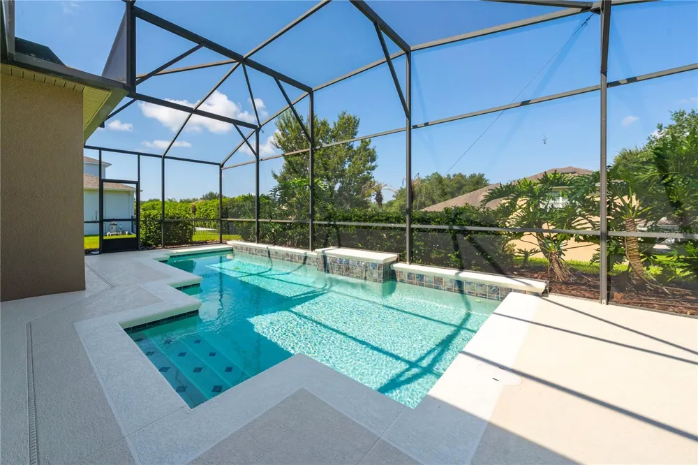 2202 REDMARK LANE Winter Garden, FL 34787