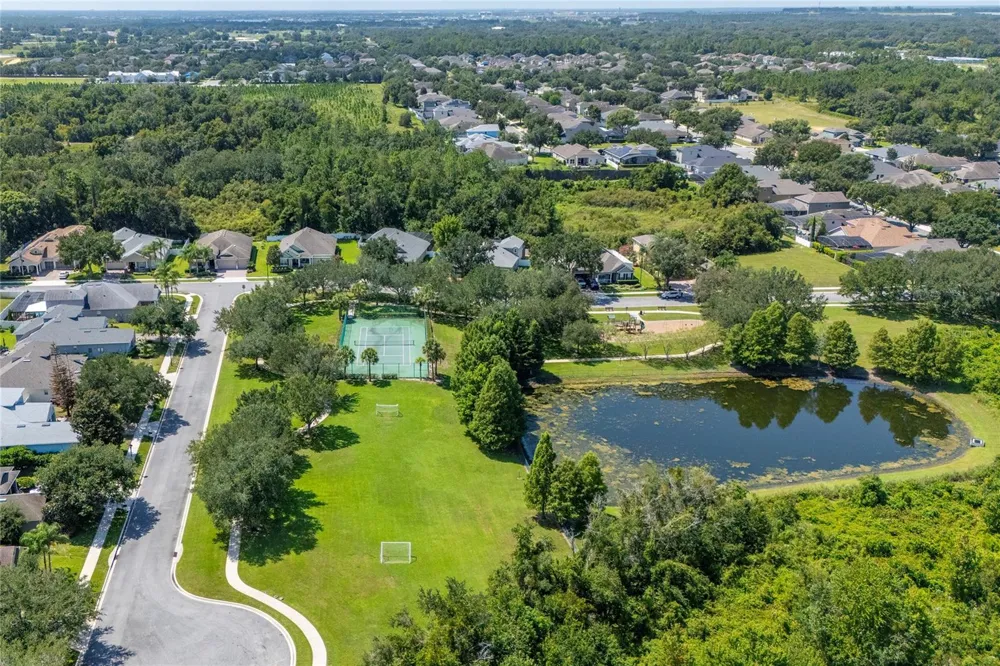 2202 REDMARK LANE Winter Garden, FL 34787