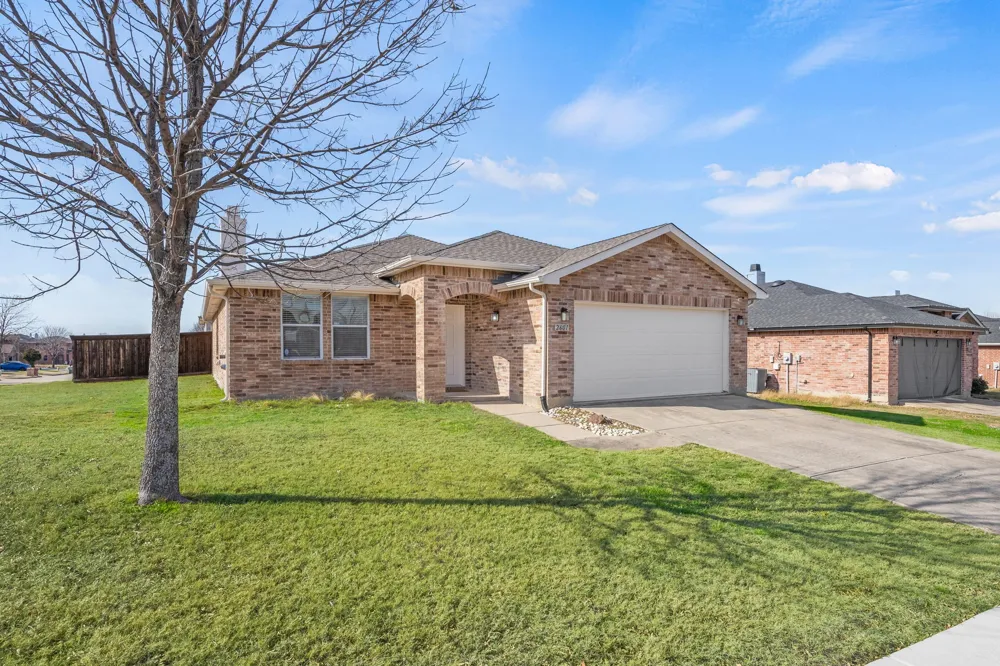 2601 Shorewood Drive Little Elm, TX 75068