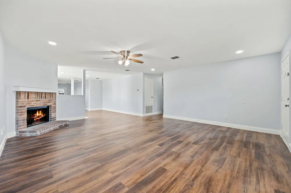 2601 Shorewood Drive Little Elm, TX 75068