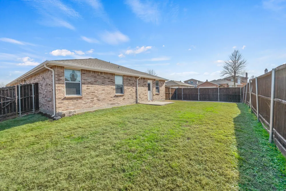 2601 Shorewood Drive Little Elm, TX 75068