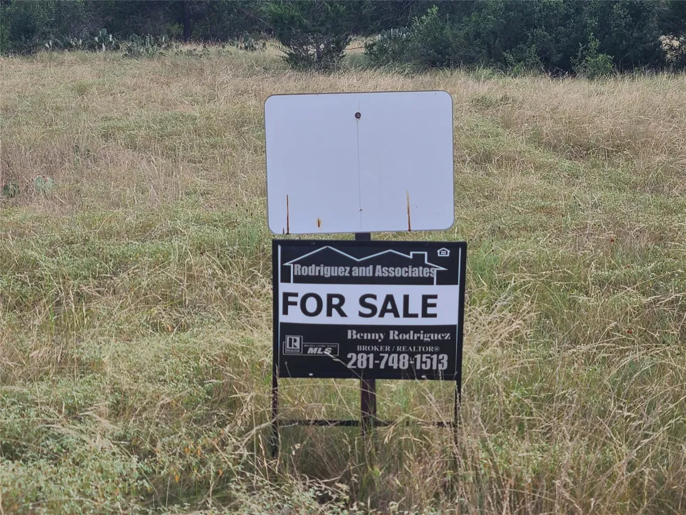1611 Lake Ridge Drive Canyon Lake, TX 78133