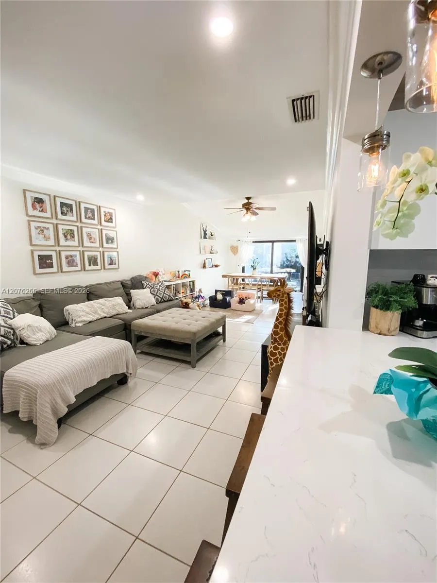 10050 SW 137th Ct Miami, FL 33186
