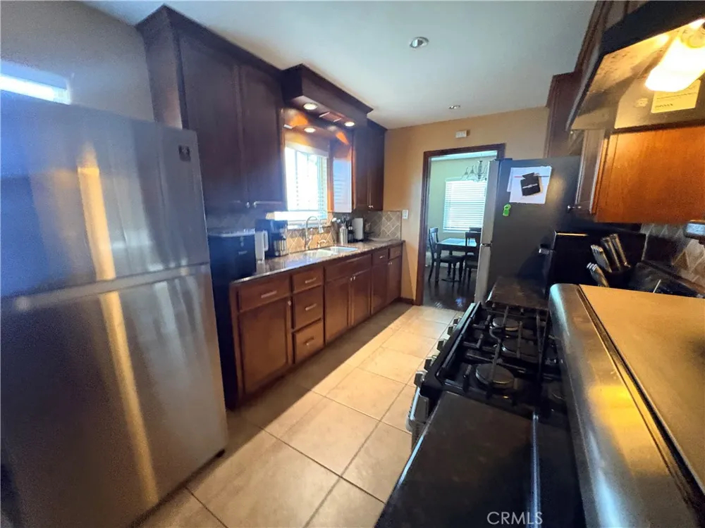 316 Western Bakersfield, CA 93309