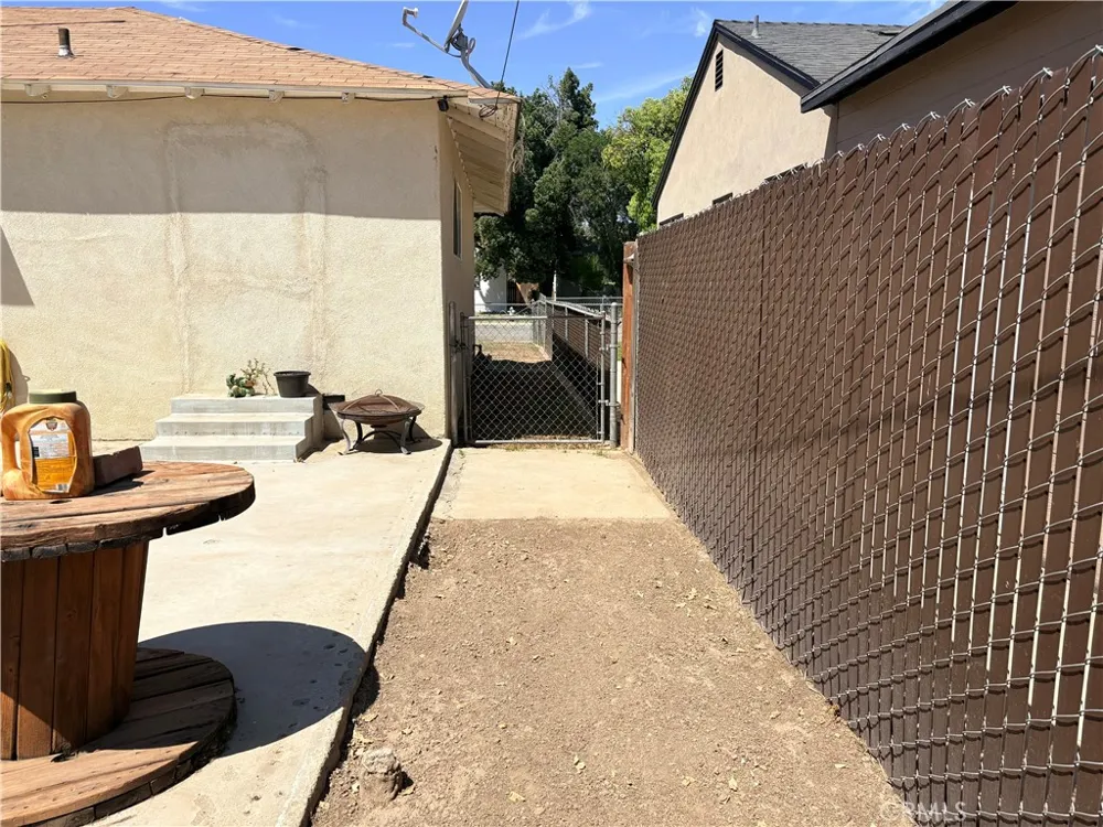 316 Western Bakersfield, CA 93309