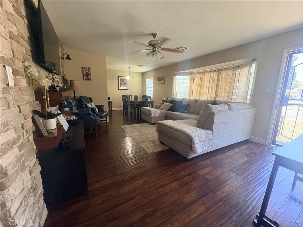 316 Western Bakersfield, CA 93309
