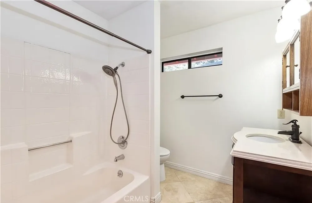 27661 Canyon Drive Lake Arrowhead, CA 92326
