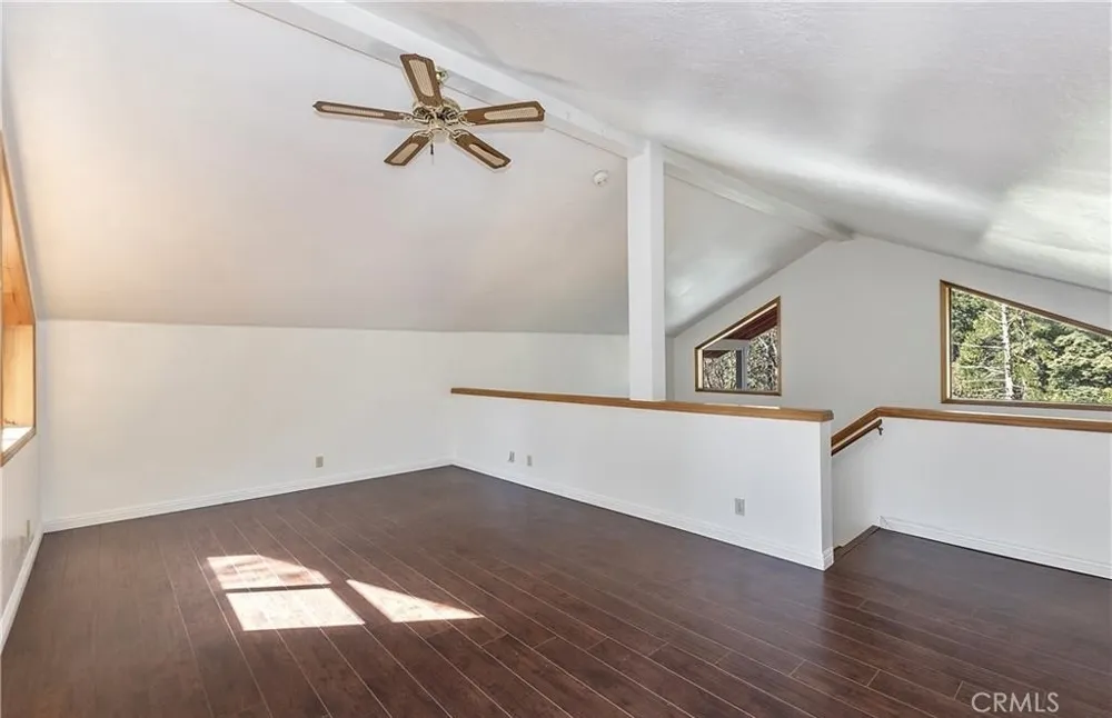 27661 Canyon Drive Lake Arrowhead, CA 92326