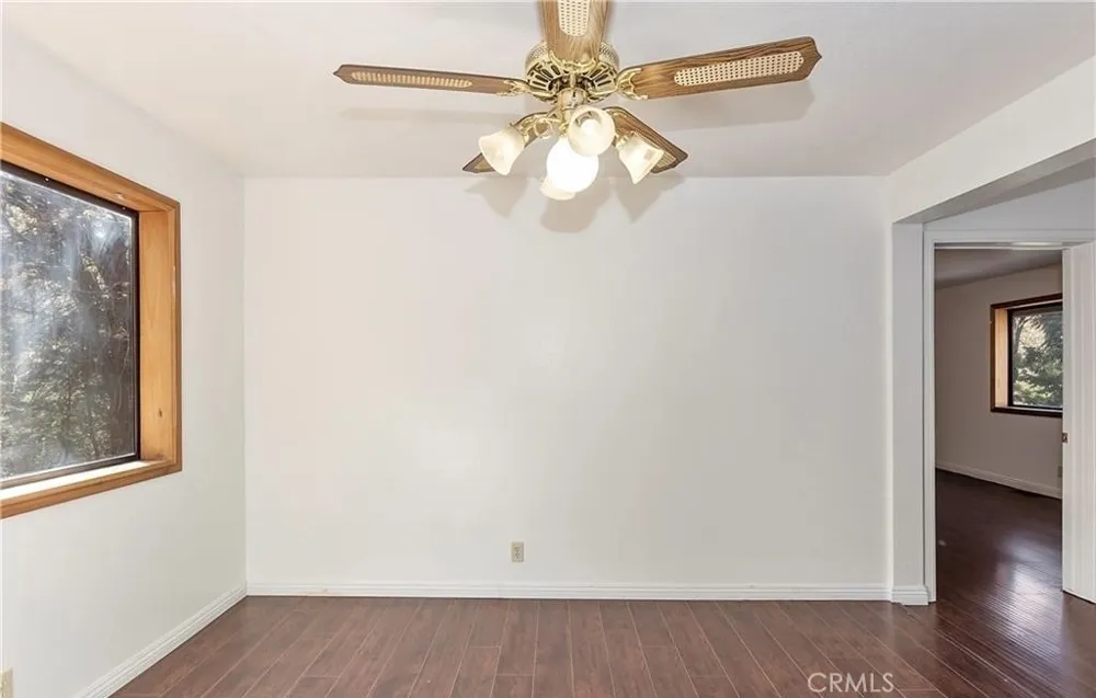 27661 Canyon Drive Lake Arrowhead, CA 92326