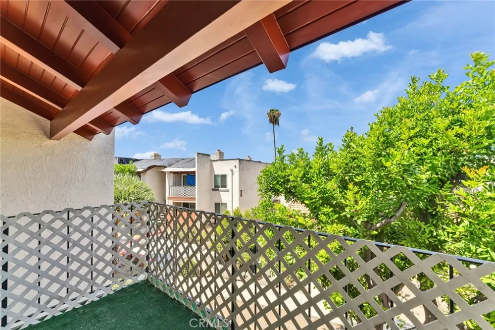 23635 Golden Springs Drive #10B Diamond Bar, CA 91765