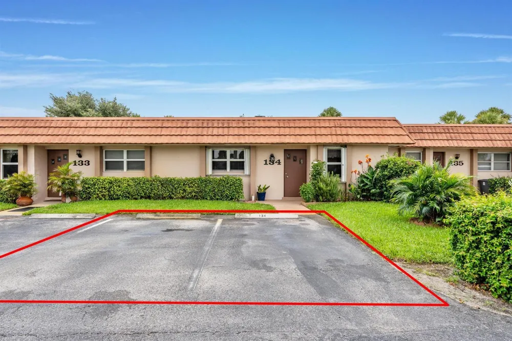 5775 W Fernley Dr Drive W #134 West Palm Beach, FL 33415