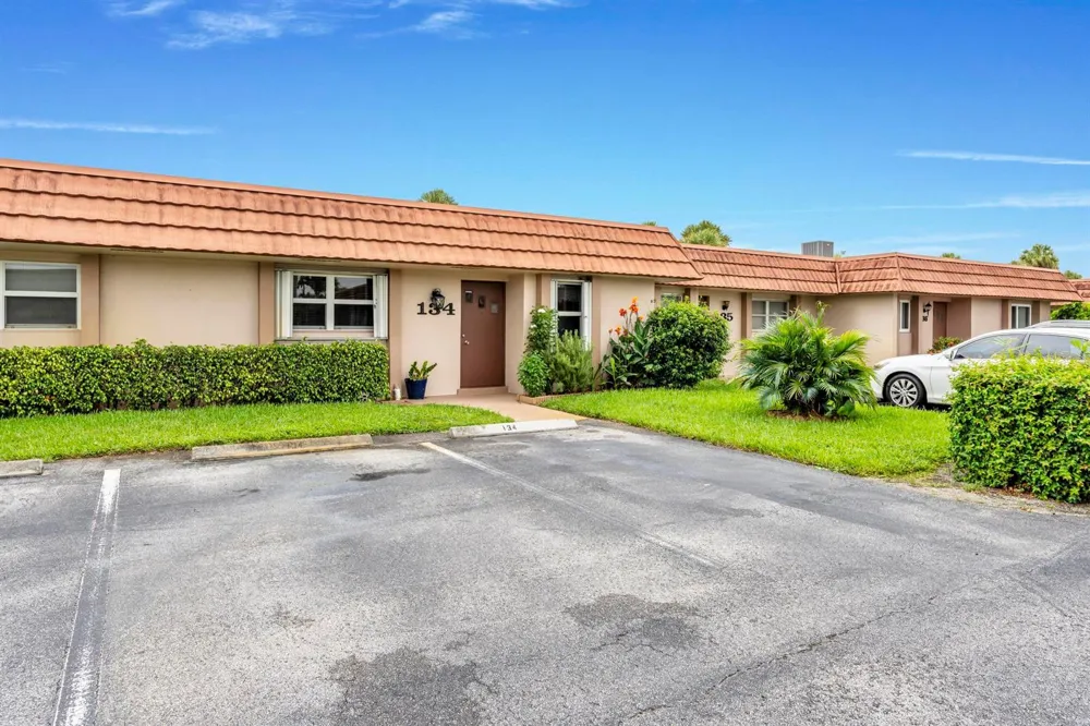 5775 W Fernley Dr Drive W #134 West Palm Beach, FL 33415