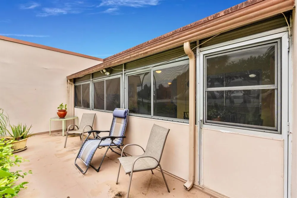 5775 W Fernley Dr Drive W #134 West Palm Beach, FL 33415