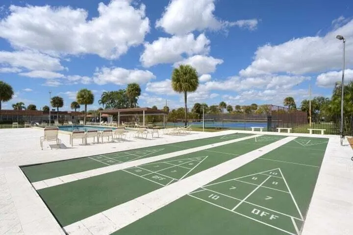 5775 W Fernley Dr Drive W #134 West Palm Beach, FL 33415