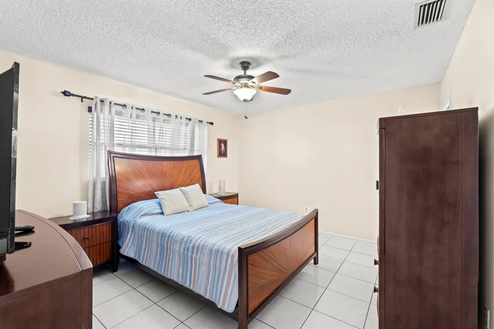 5775 W Fernley Dr Drive W #134 West Palm Beach, FL 33415