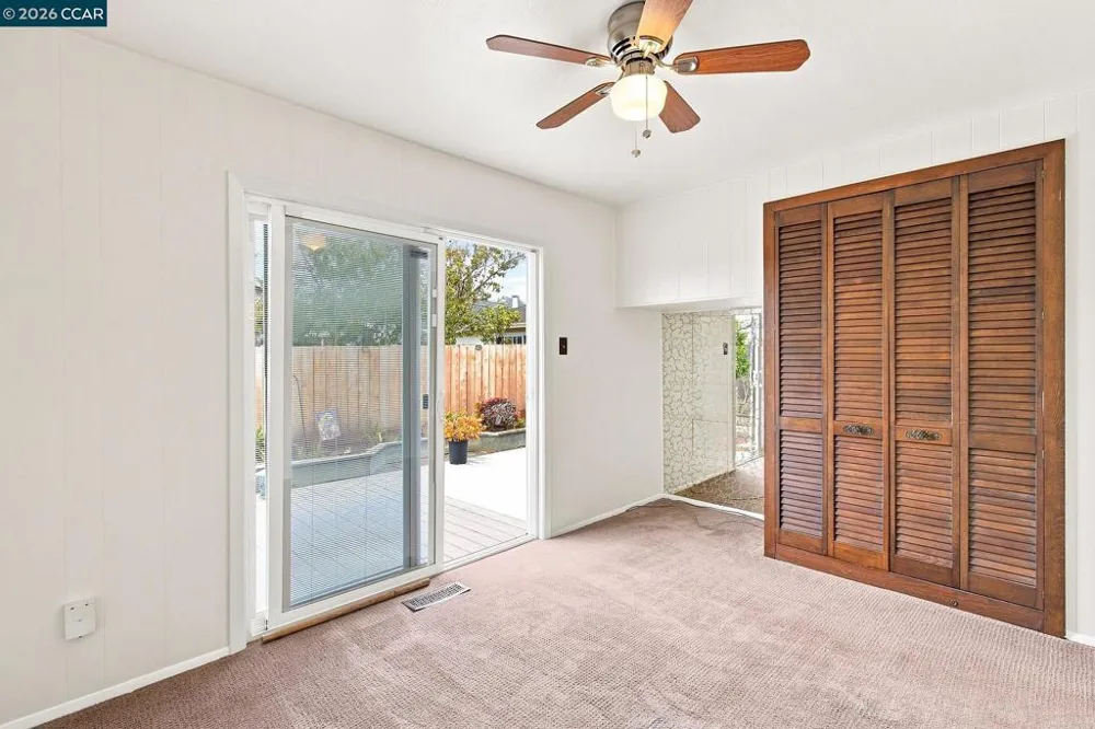 689 Linda Mar Blvd Pacifica, CA 94044