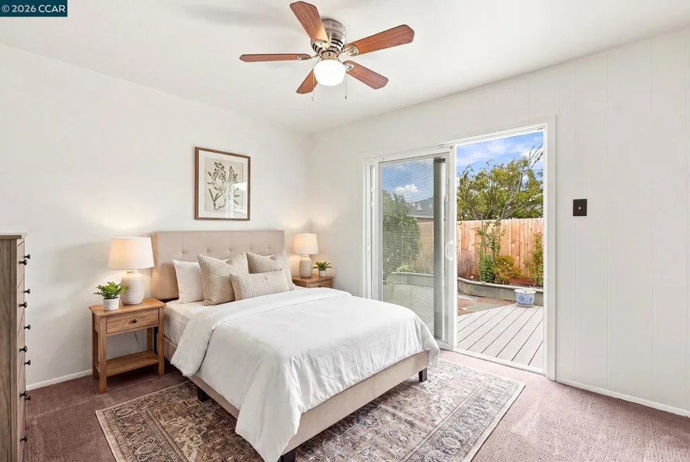 689 Linda Mar Blvd Pacifica, CA 94044