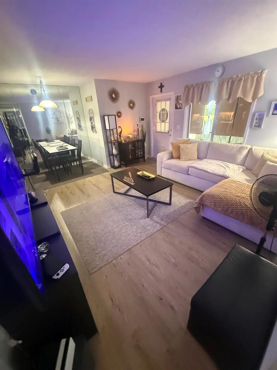 4815 Sable Pine Circle #C1 West Palm Beach, FL 33417