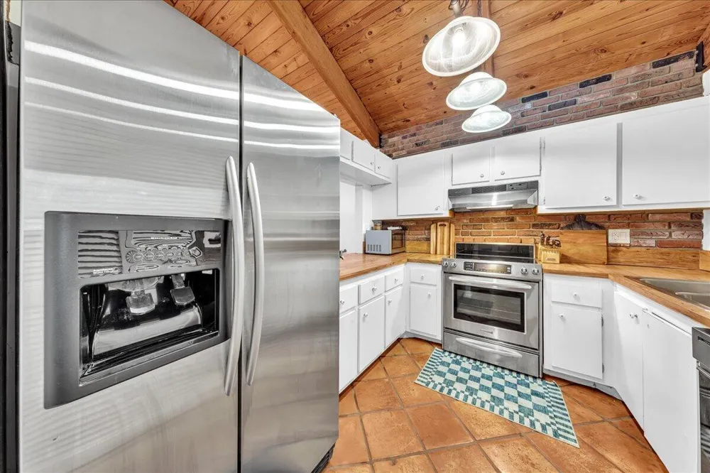 6120 NW 33rd Way Fort Lauderdale, FL 33309