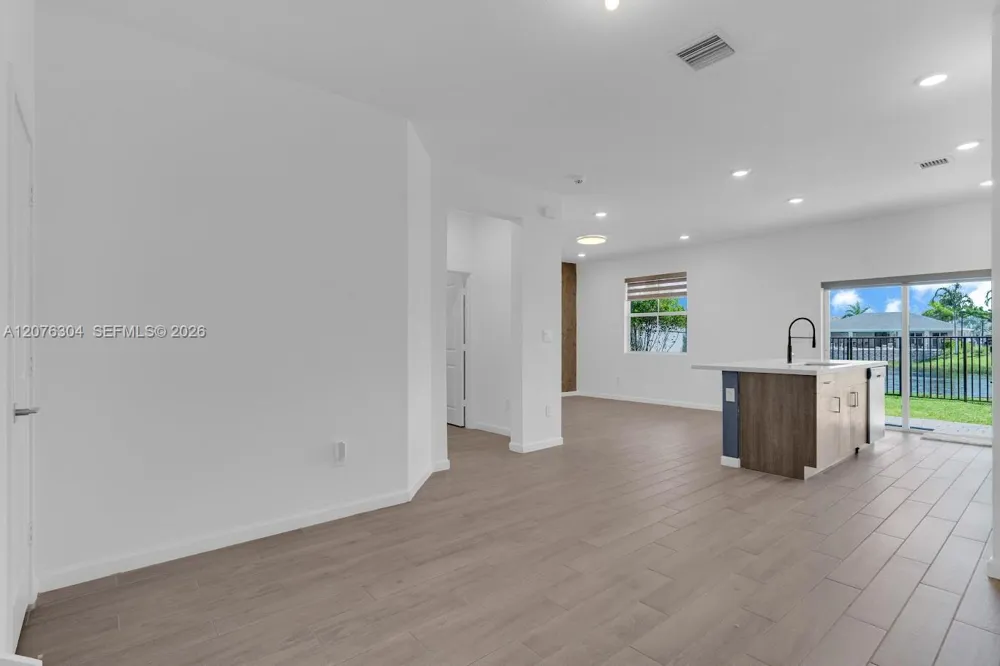 805 SE 18th St #805 Homestead, FL 33034