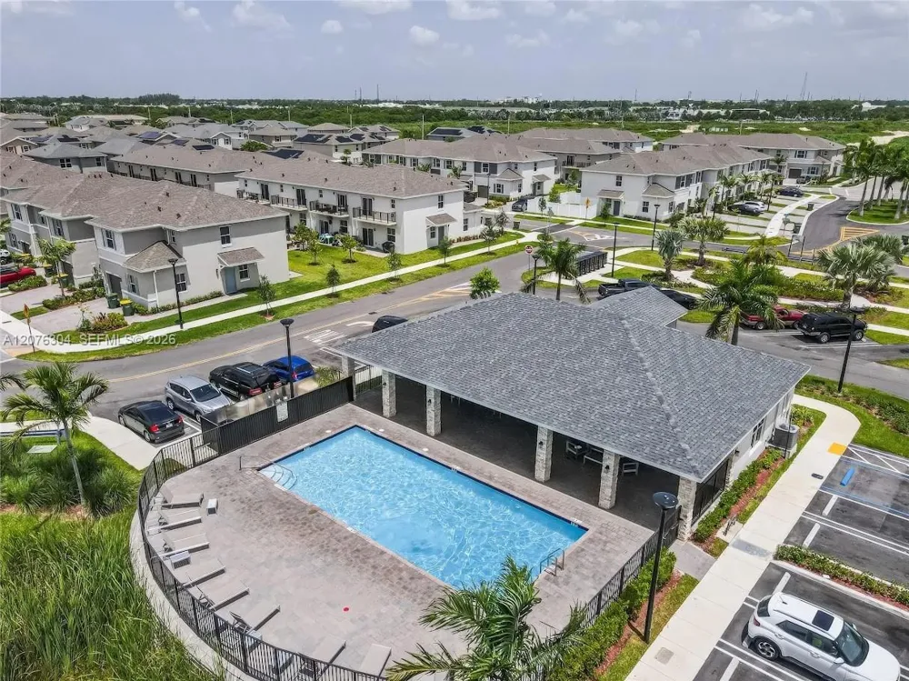 805 SE 18th St #805 Homestead, FL 33034