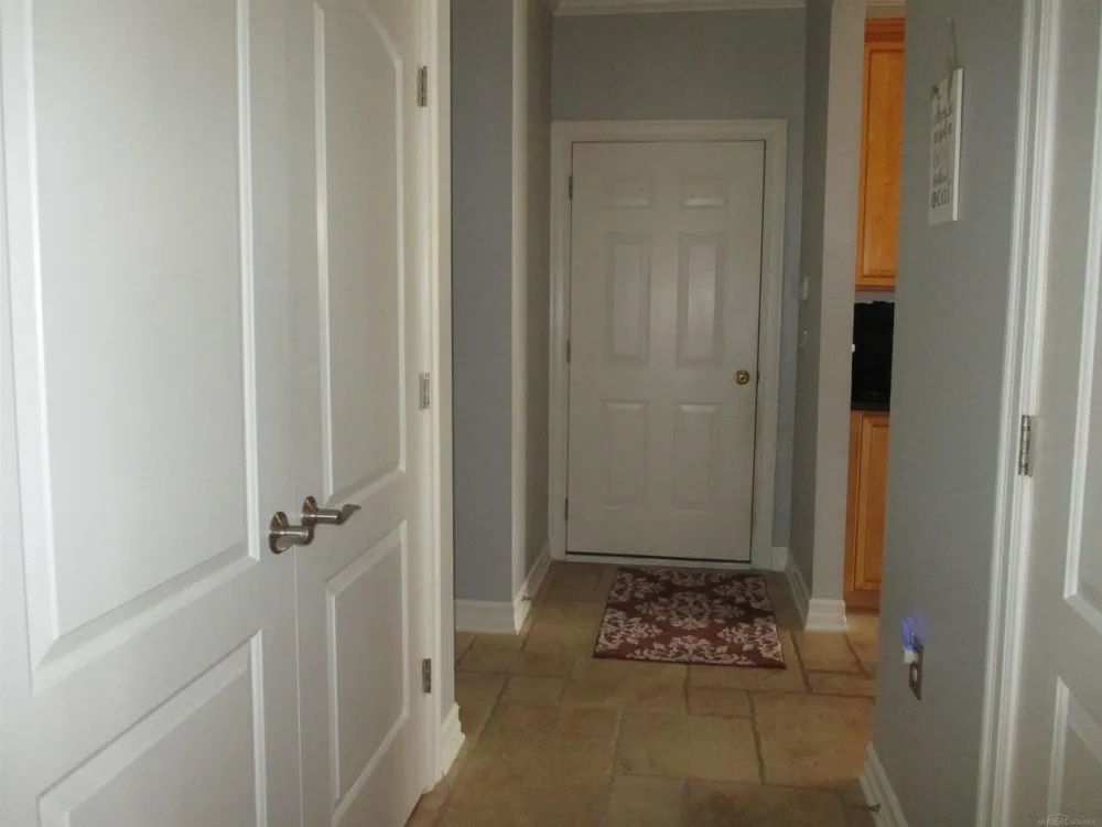 49272 Brodie Court Macomb Township, MI 48042