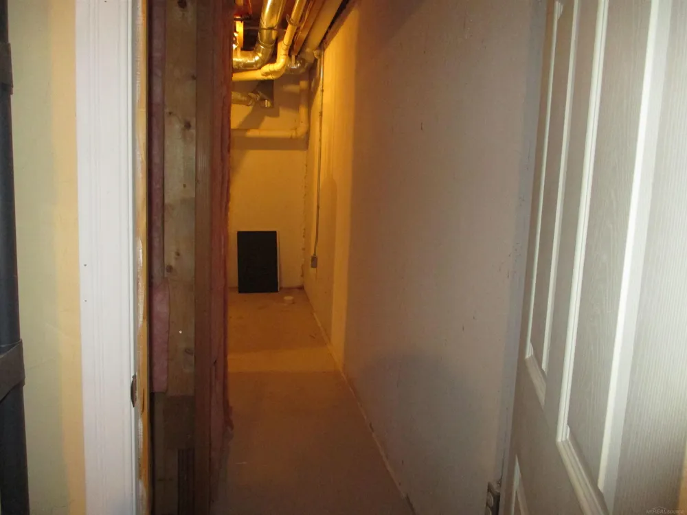 49272 Brodie Court Macomb Township, MI 48042