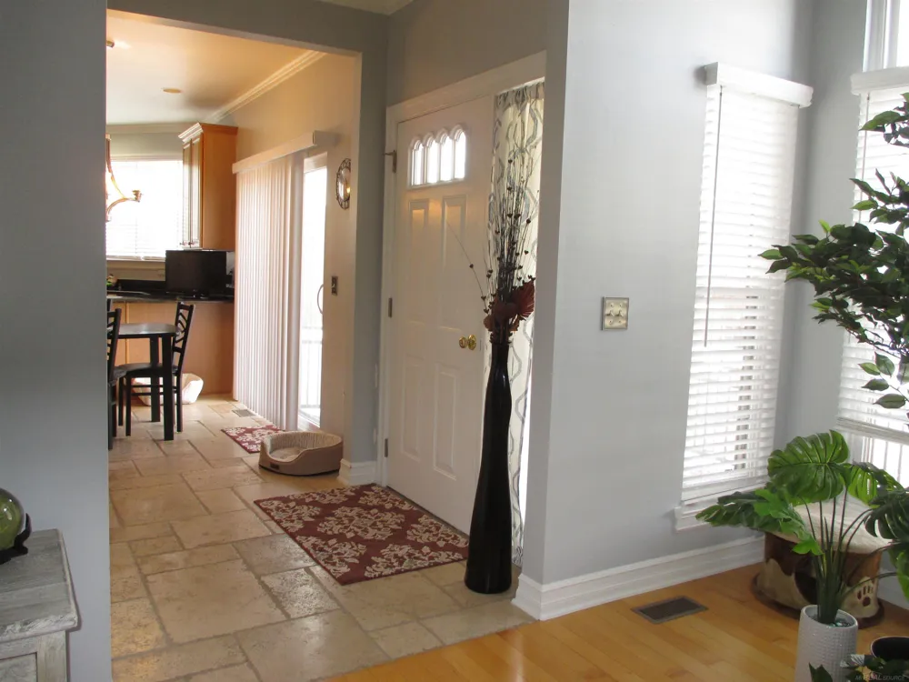 49272 Brodie Court Macomb Township, MI 48042