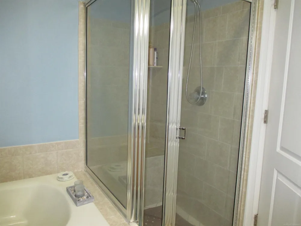 49272 Brodie Court Macomb Township, MI 48042