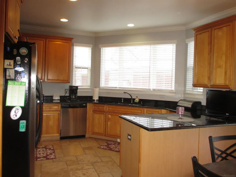 49272 Brodie Court Macomb Township, MI 48042