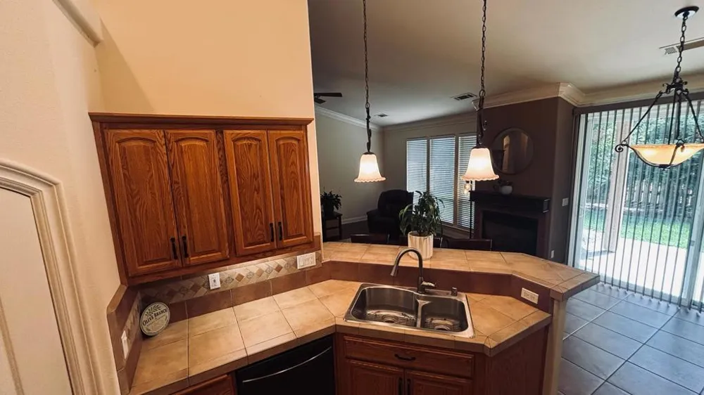 2177 Cadjew Street Redding, CA 96003