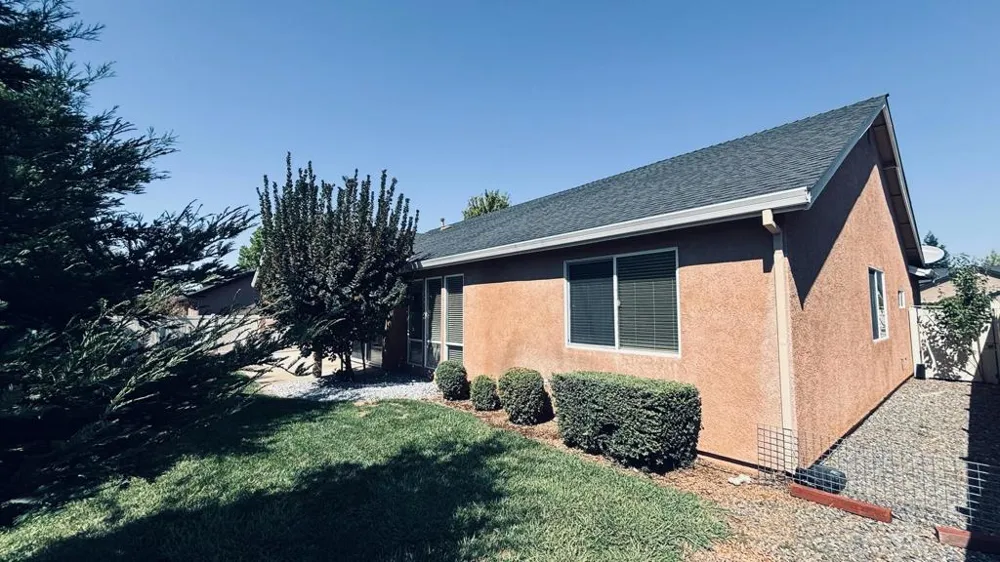 2177 Cadjew Street Redding, CA 96003