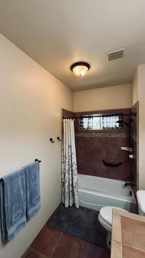 2177 Cadjew Street Redding, CA 96003