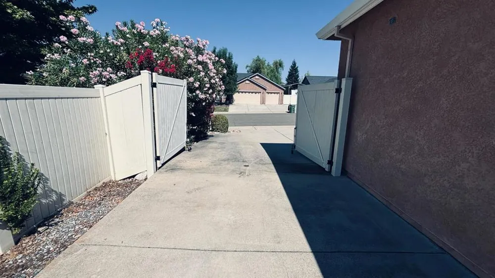 2177 Cadjew Street Redding, CA 96003