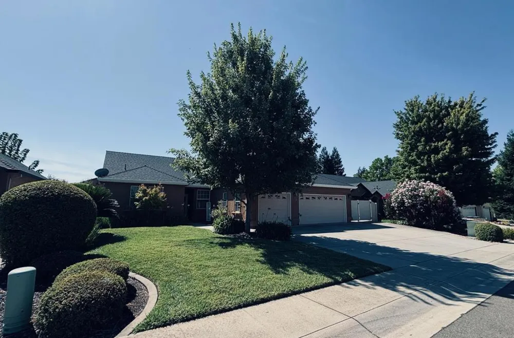 2177 Cadjew Street Redding, CA 96003