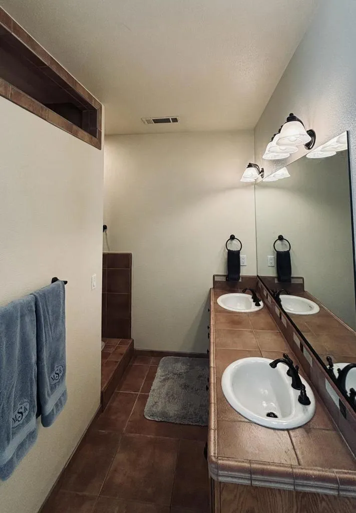 2177 Cadjew Street Redding, CA 96003