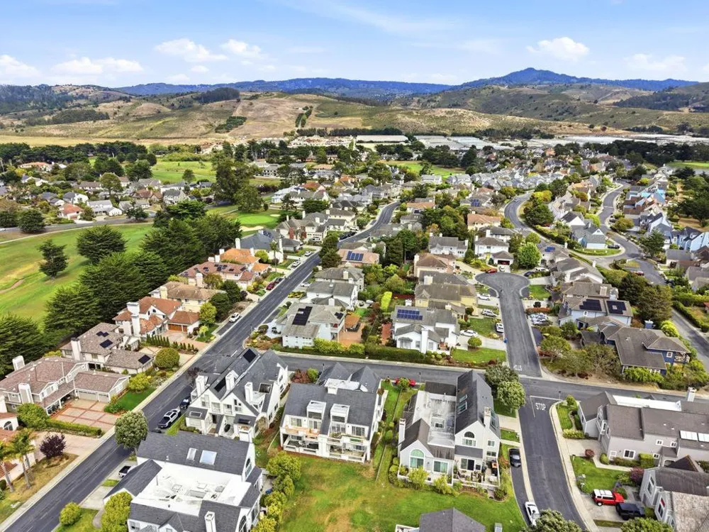 112 Birkdale Road Half Moon Bay, CA 94019