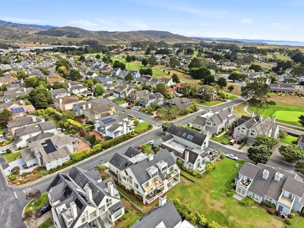 112 Birkdale Road Half Moon Bay, CA 94019